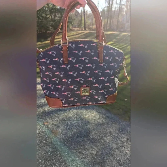 Dooney & Bourke New England Patriots Satchel Shoulder Bag (Retired)(NWOT) - Picture 10 of 13